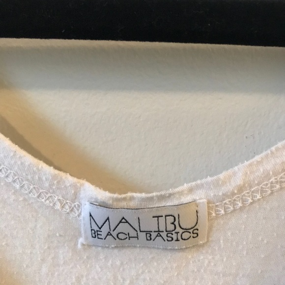 White and black Malibu Beach basics - Picture 3 of 5